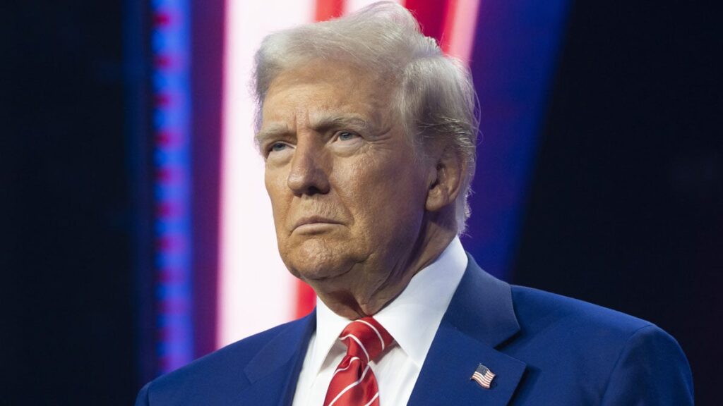 trumptan cindeki askeri gecit toreni aciklamasi hTUWNXGf