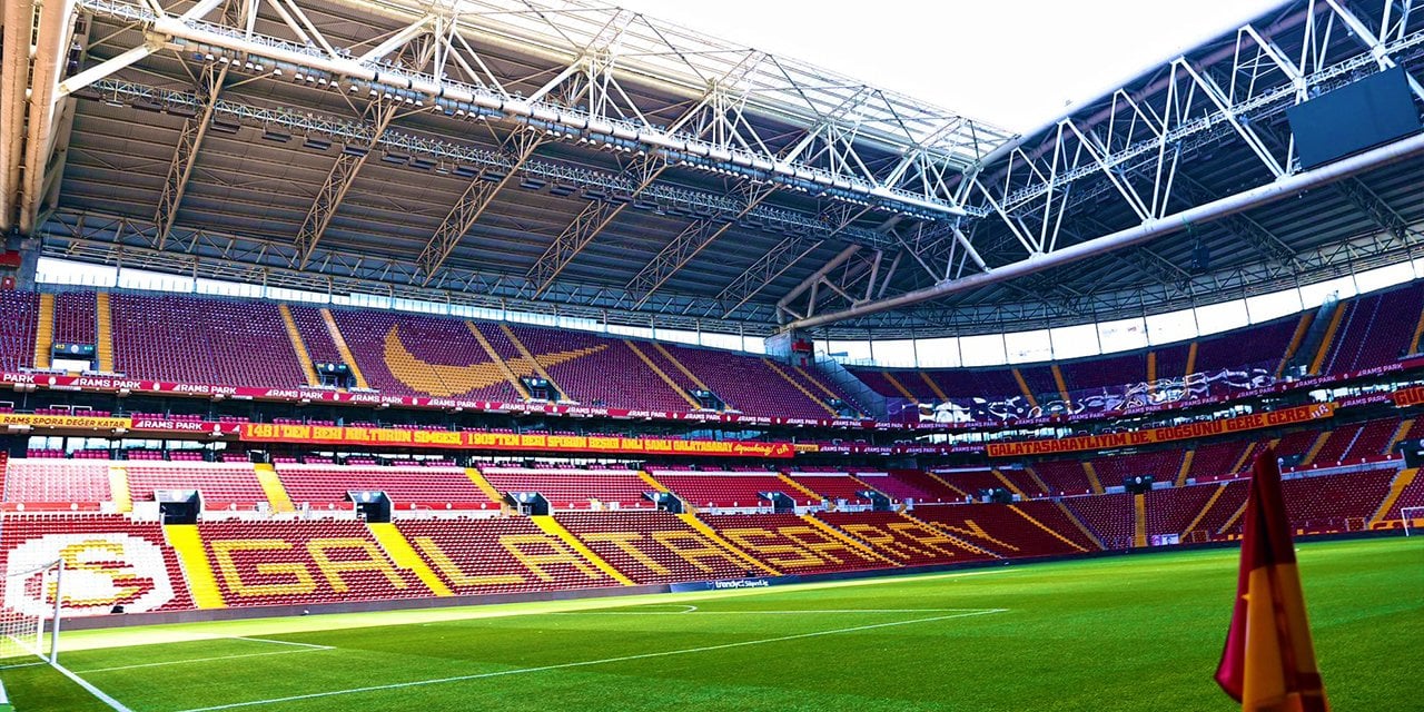 turk futbol tarihinde esi benzeri gorulmemis rakamlar galatasaray liverpool macinin bilet fiyatlari belli oldu 1 MINPORLi