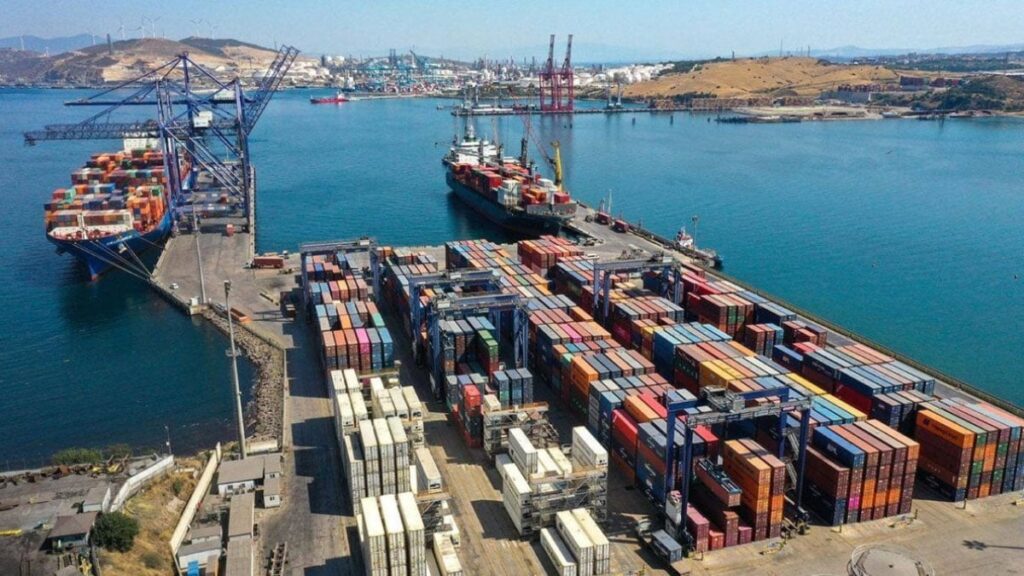 turkiye gecen yil 1172 milyar dolarlik hizmet ihracati yapti 1IOIObl8