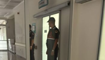 tutuklu belediye baskani hastaneye kaldirildi IsTrREtF