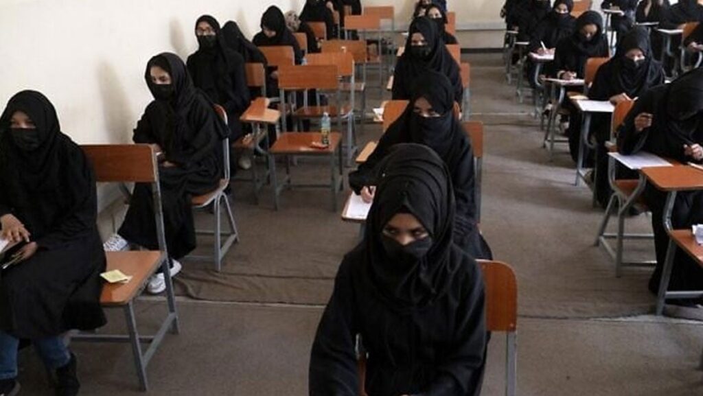 universitede kadin kitabi yasagi vxGDcfRi