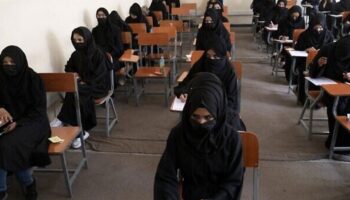 universitede kadin kitabi yasagi vxGDcfRi