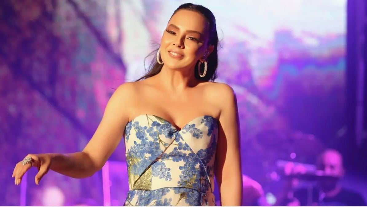 Ünlü şarkıcı Ebru Gündeş ile Murat Özdemir tek celsede boşandı! Mahkemeden gizlilik talep etti 4 unlu sarkici ebru gundes ile murat ozdemir tek celsede bosandi mahkemeden gizlilik talep etti KKGZOQYn