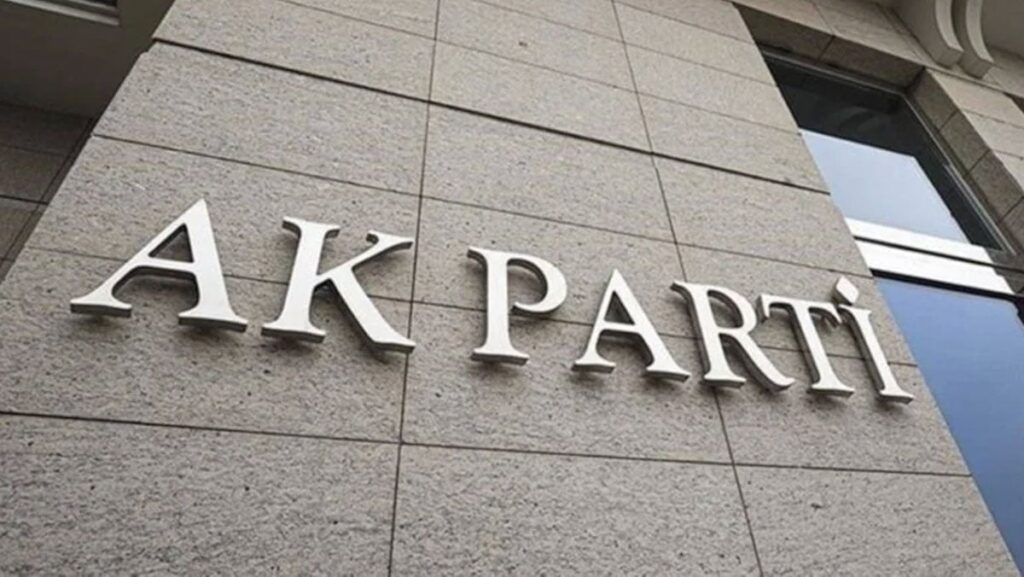 akpde sular durulmuyor il baskanindan sonra yonetimi de istifa etti XRtJMXbl