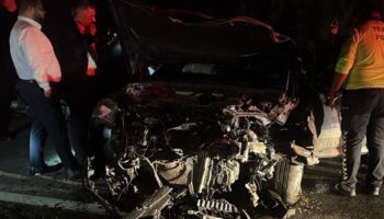 akpli vekil ve il baskani trafik kazasi gecirdi olu ve yaralilar var XdEmz2ST