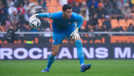 berke ozer avrupa liginde geceye damga vurdu pes pese 3 penalti kurtardi HVDkh8dQ