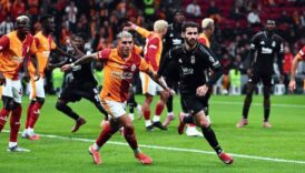 Beşiktaşlı oyuncuların Galatasaray derbisi sonrası soyunma odasındaki konuşmaları ortaya çıktı! 5 besiktasli oyuncularin galatasaray derbisi sonrasi soyunma odasindaki konusmalari ortaya cikti RbpuihyG