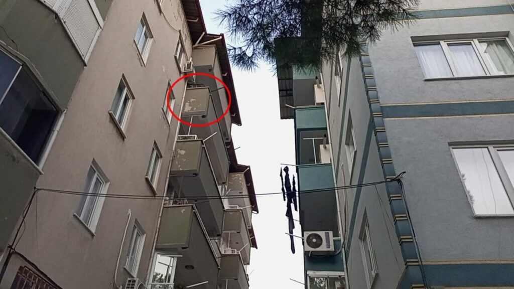 camasir asarken 5inci kattan dusup oldu JQvDeHBS
