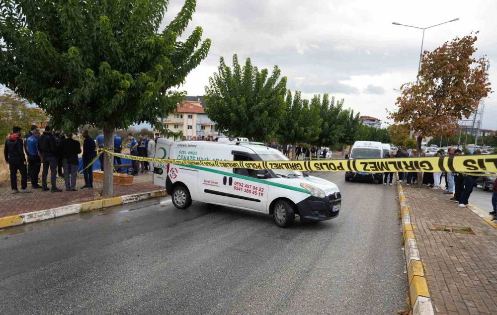 denizliyi yasa bogan olay silah sesleri sonrasi gozyasi 6 XTkLGuAh