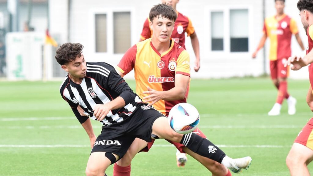 derbi oncesi gencler sahne aldi galatasaray besiktas macinda kazanan cikmadi M9k8GpmN