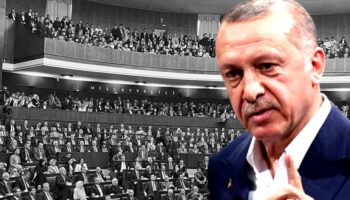 erdogan sucluyu buldu ustlerini cizdi akpdeki oy kaybinin hesabi onlara kesildi AnrFINGj