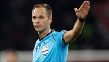 fenerbahceye nice karsisinda sirp hakem yUKN4ZxA