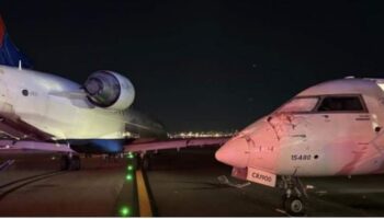 iki ucak carpisti pistte korkulan anlar abdde yurekler agza geldi 9hKO9FCd