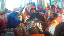 İsrail Sumud aktivistlerini avukatsız yargılıyor 3 israil sumud aktivistlerini avukatsiz yargiliyor Rky4CSJw