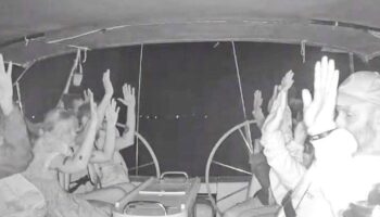 israil sumud filosundaki 1 gemi haric hepsine el koydu Q6wC5pTq