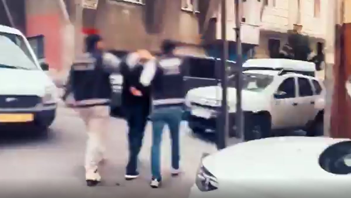 istanbulda torbaci avi sokak saticilari tek tek toplandi cok sayida kisi gozaltina alindi 3