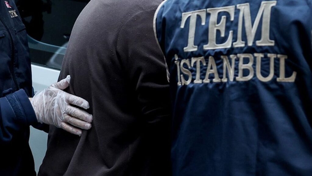 istanbuldaki teror orgutu isid operasyonunda 13 zanli gozaltina alindi TUjaSEXa
