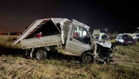 Kamyonetler demir yığınına döndü! 1 kamyonetler demir yiginina dondu nmJQgW6O