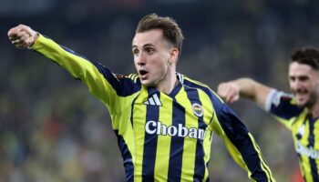 kerem akturkoglu kadikoyde ilk sihrini gosterdi qYzbdQ2L