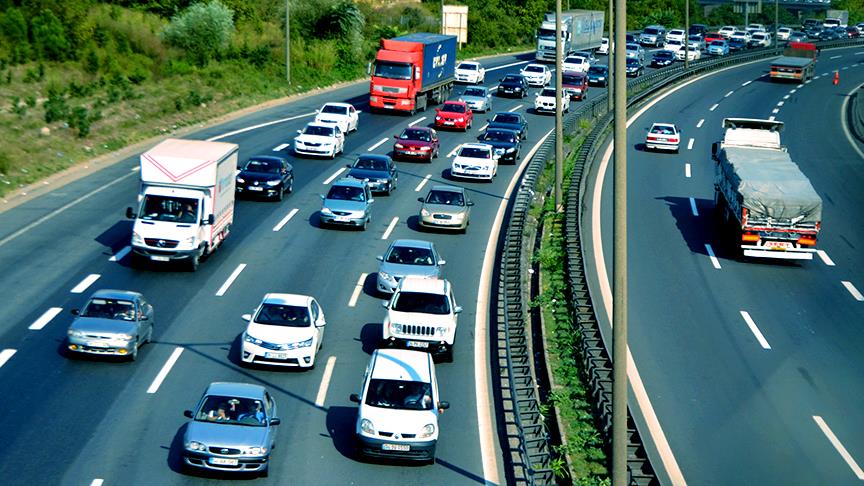 kurallara uymayanin cebi yanacak trafikte yeni donem rekor cezalar ve radar var uygulamasi geliyor 2LYJNceW