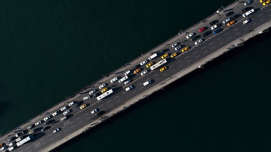 kurallara uymayanin cebi yanacak trafikte yeni donem rekor cezalar ve radar var uygulamasi geliyor nrpHIIsg