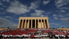 losevden anitkabire 100 bin kisilik ziyaret uUpVwCnD