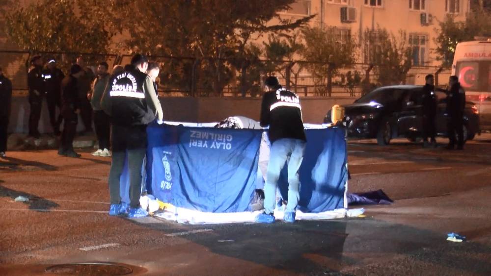 polis yelegi giyen kisi kursun yagmuruna tutuldu istanbulda korkunc cinayet 0 yuN6mAJf