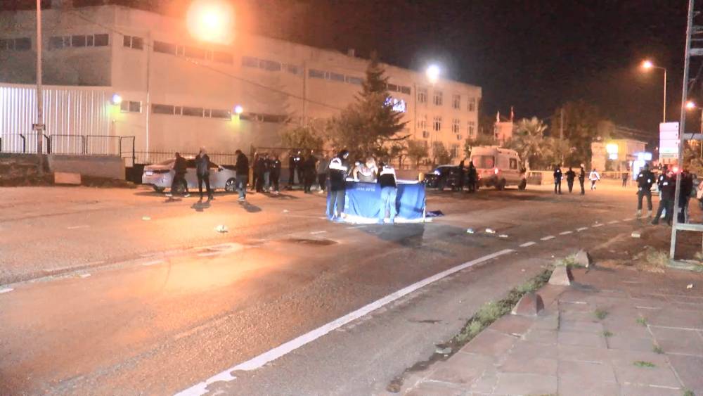 polis yelegi giyen kisi kursun yagmuruna tutuldu istanbulda korkunc cinayet 1 aqy7SVlG