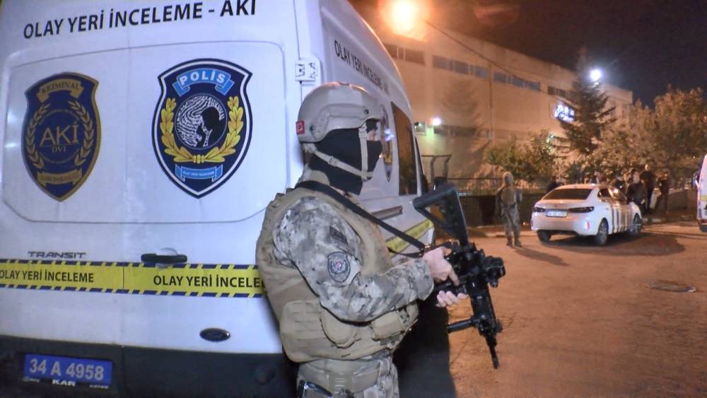 polis yelegi giyen kisi kursun yagmuruna tutuldu istanbulda korkunc cinayet 4 zjCK9yVC