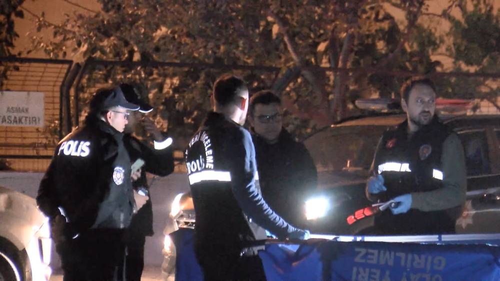polis yelegi giyen kisi kursun yagmuruna tutuldu istanbulda korkunc cinayet 7 NHrkWDSY