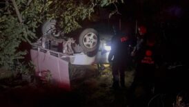 polisten kacan otomobil sarampole uctu 2 yarali WzSufNTz