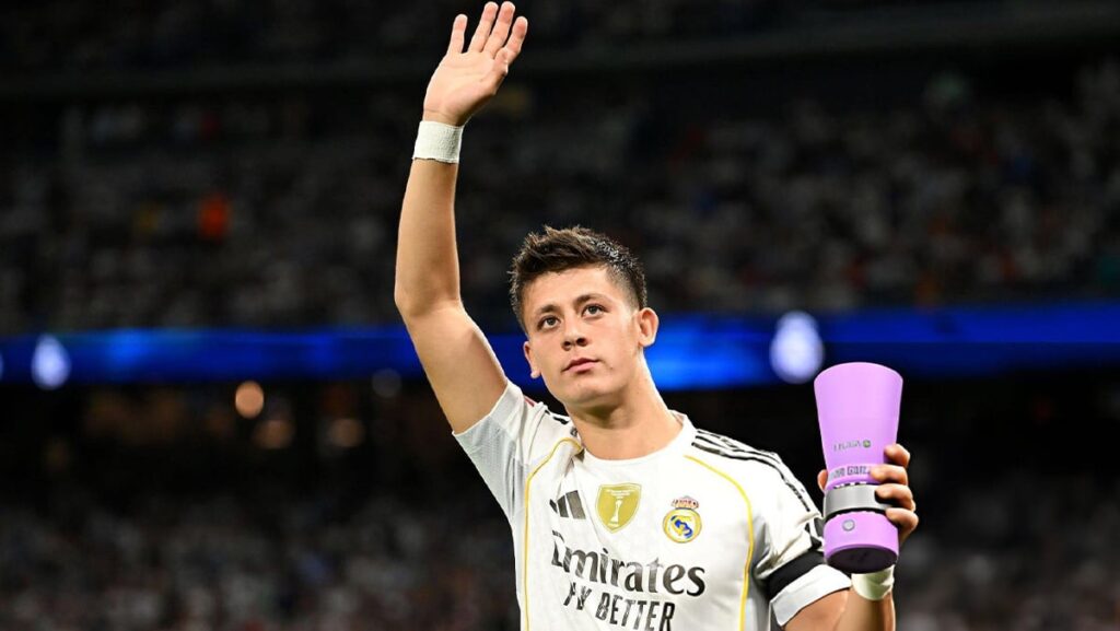 real madridin zirve macinda arda gulere bernabeuda buyuk onur kg3f4JPF