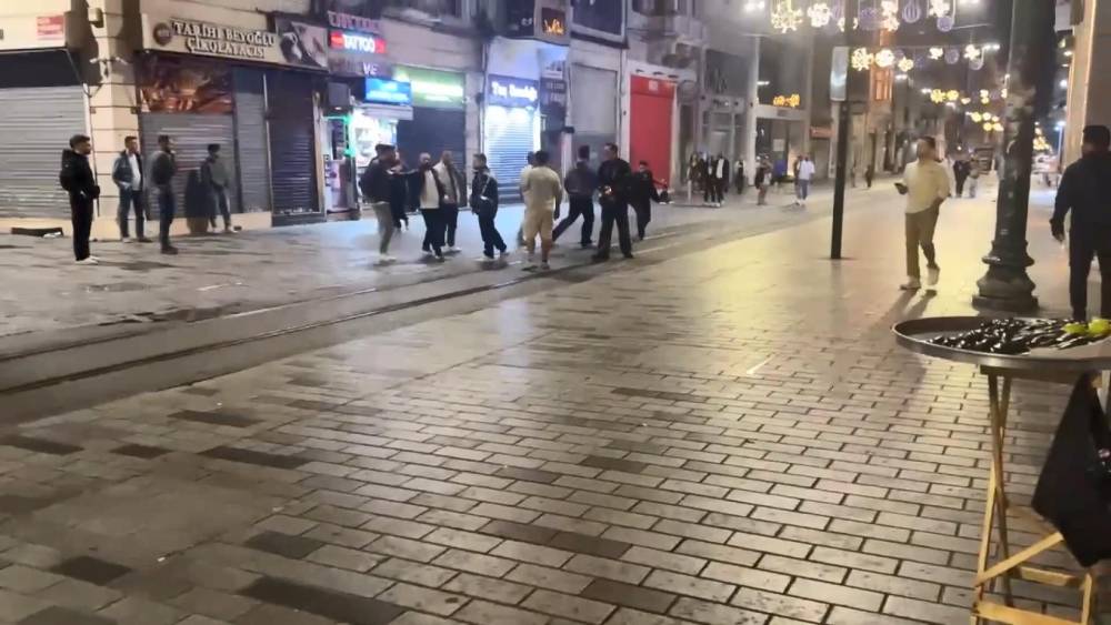 sozlu tacize cevap yumrukla geldi ellerinden zor kurtuldu 3 pvgIJqwp