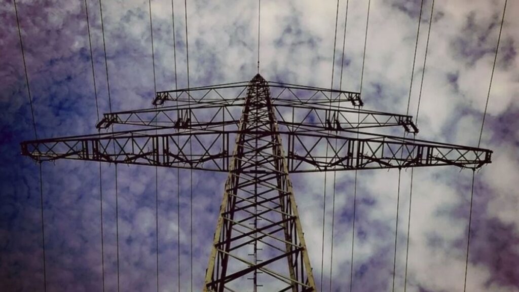 spot piyasada elektrik fiyatlari 30 eylul 2025 cJkvIysV