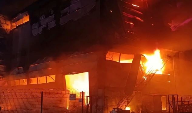 turkiyenin kozmetik devi iflasin esiginde yanginda fabrikasi kule donmustu 1 cjc7iyMs