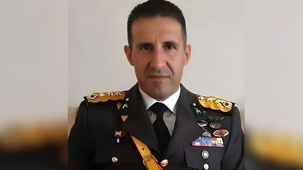 tutuklu albay orkun ozeller dusmanlarini tek tek saydi 18 gundur dort duvar arasinda SluDN4aE