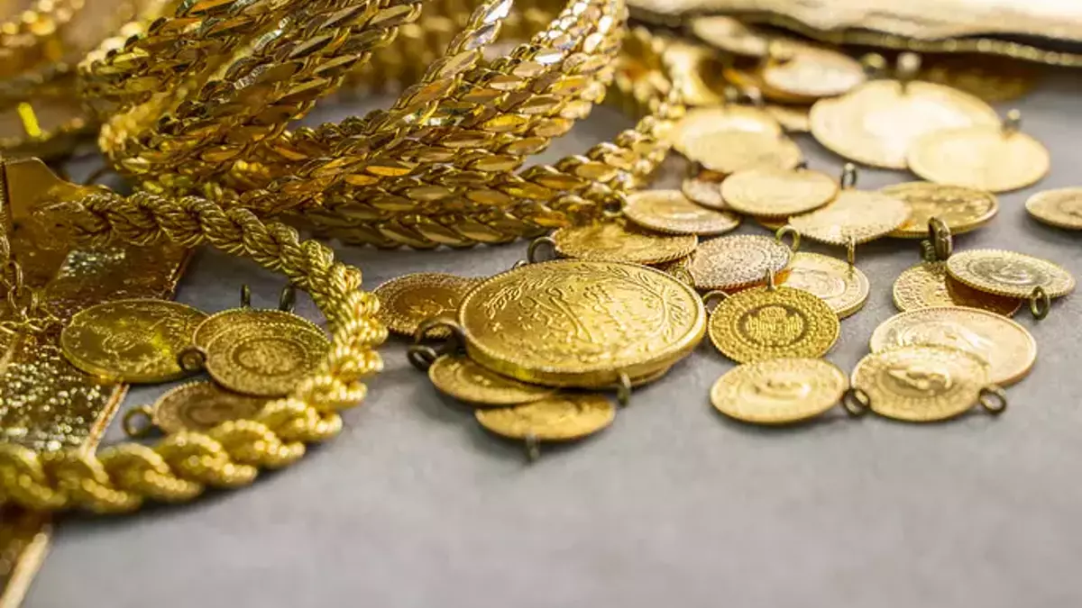 unlu isim abdde konusulan altin fiyatini acikladi gram altin 400 lirayken alin diye yalvarmisti aLdM75BT