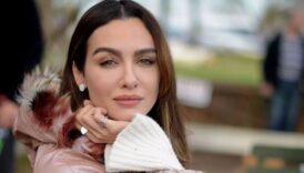 unlu oyuncu birce akalay yikildi halasini genc yasta kaybetti EjILc2gR