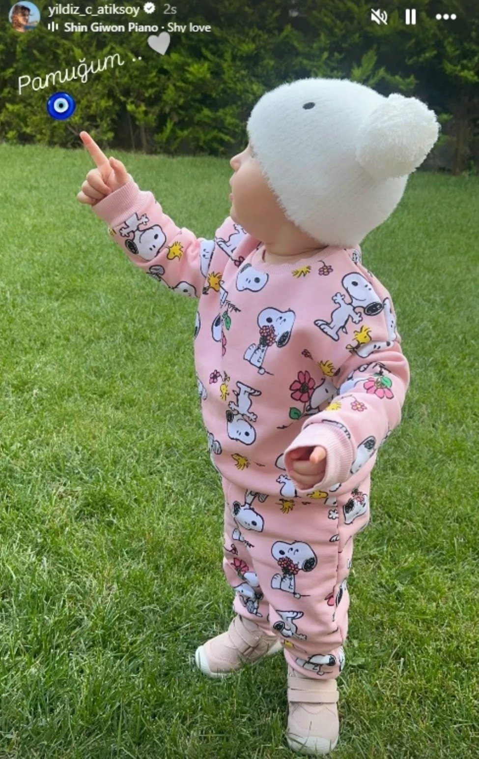 yildiz cagri atiksoy nazar boncuguyla paylasti 0 GKtpyAtz