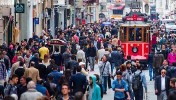 yoksulluk siniri 4 asgari ucreti asti turk is aci gercegi acikladi LFcM9wIX