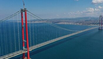 yol ve kopru yapan muteahhitlere para yagdi 100 milyar lirayi asti dXcwS72S