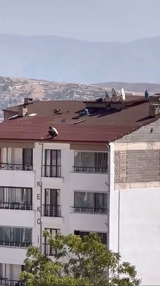 yurek hoplatan cati onarimi elazigda olumle dans 1 EXMCPsBs