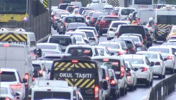 25 yasindan buyuk araci olanlar yasadi milyonlarca arac sahibini ilgilendiriyor mQvf9r94