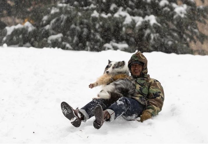 abdyi kar firtinasi esir aldi yuzbinler elektriksiz kaldi binlerce ucus iptal edildi 3 3d8c2CTh