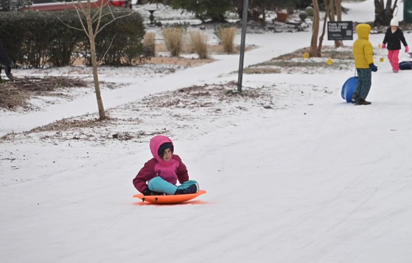 abdyi kar firtinasi esir aldi yuzbinler elektriksiz kaldi binlerce ucus iptal edildi 4