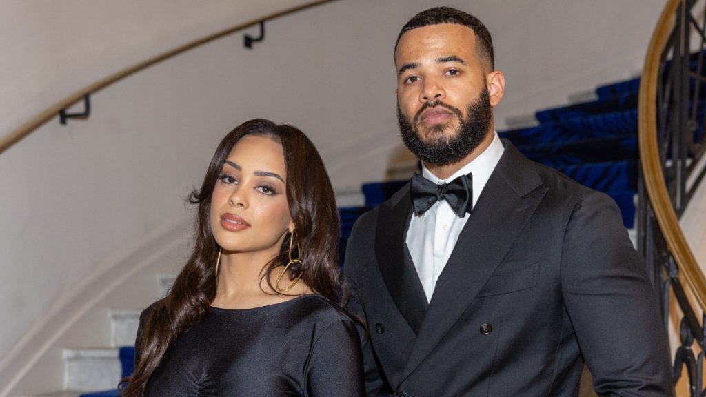 aldatma iddiasi olay yaratti fenomen ciftin evliligi bitti bSGvRb7s