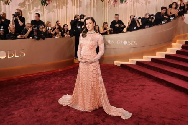 altin kure gecesi hollywood yildizlari kirmizi halida yaristi 1 yj5GgYku