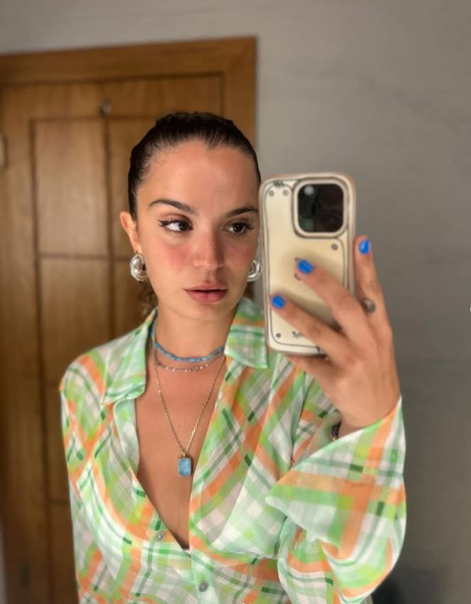 asli bekiroglu yeniden ameliyatta bagirsagimi kestiler demisti doktor hatasi kabusu bitmiyor 30 ZWpnO9Va