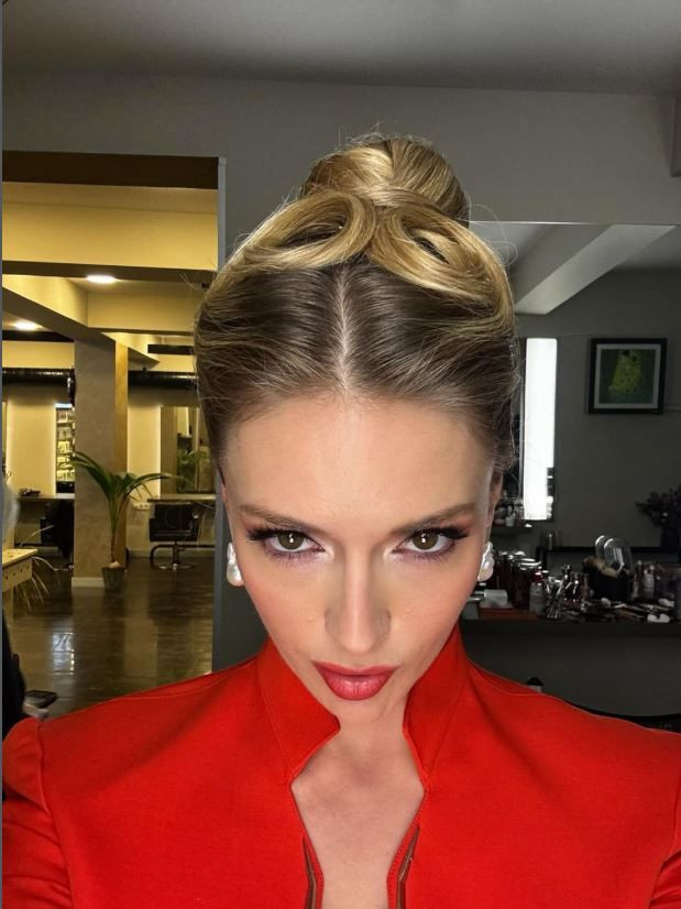 ayrilik da sevdaya dahilin neslihani yasemin kay allen eski fbi ajani erdal kaya ile IhaLJJ9g