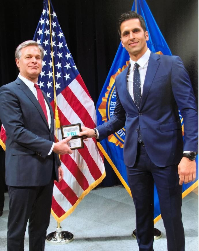 ayrilik da sevdaya dahilin neslihani yasemin kay allen eski fbi ajani erdal kaya ile Jm3H6pkN